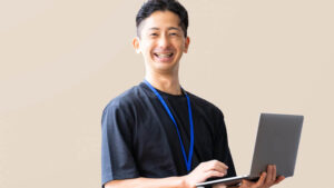 講師はどんな人なのか