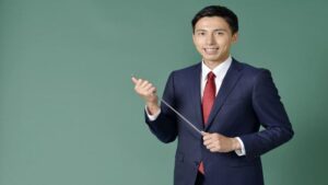 指導を行う講師はどんな人なのか？