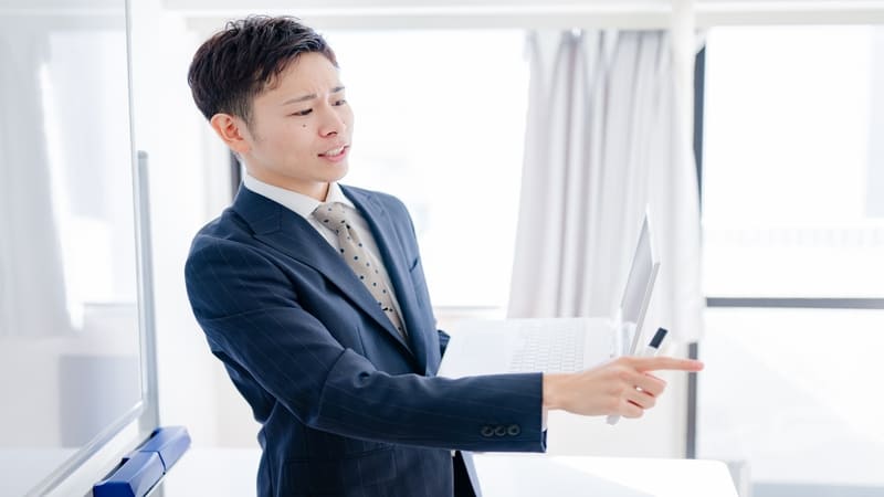通っても意味ない、怪しい就活塾の特徴